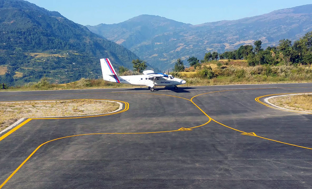 Kathmandu to Lukla(2840M) by flight and trek to Phakding(2610M) / 40 min flight / 2hrs walk / Overni