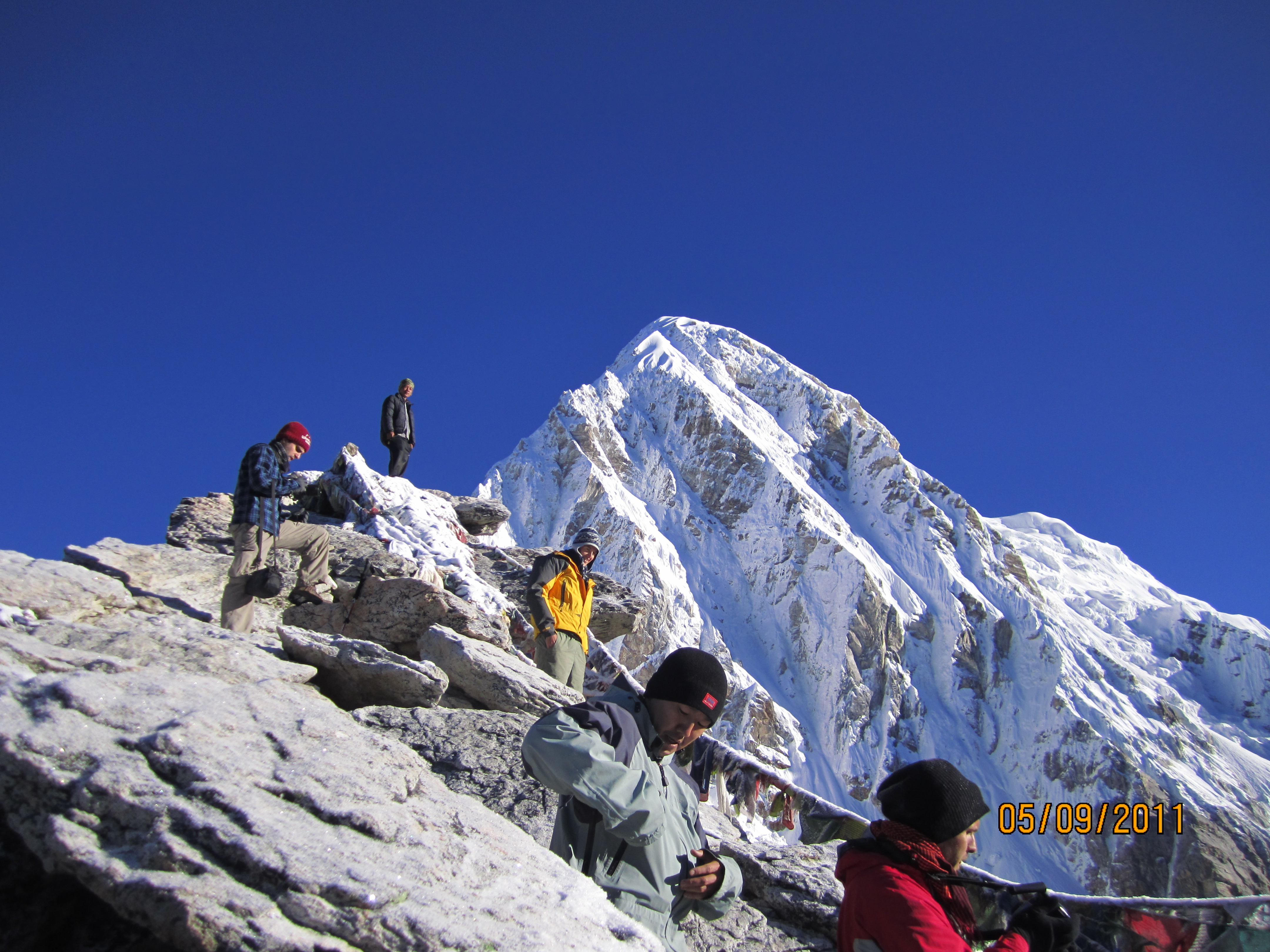  Climb Kala Pattar (5,545m/18,192ft)