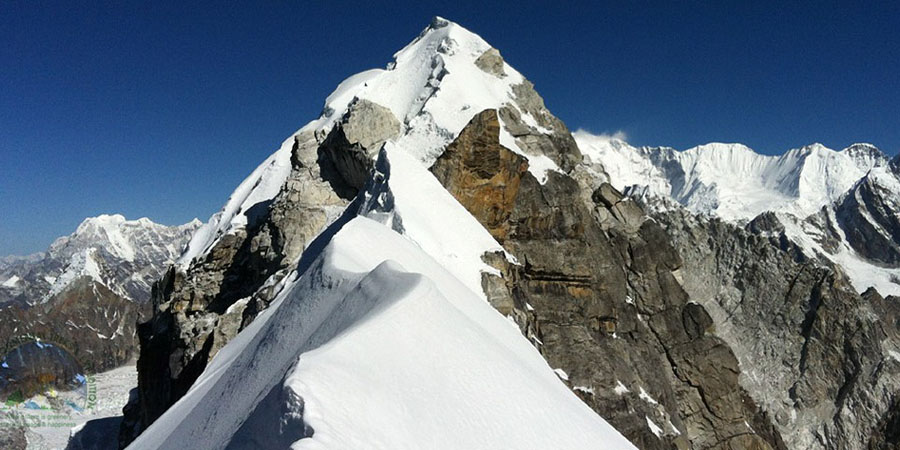 Summit Singu Chuli Peak (6501M) and back to High Camp'