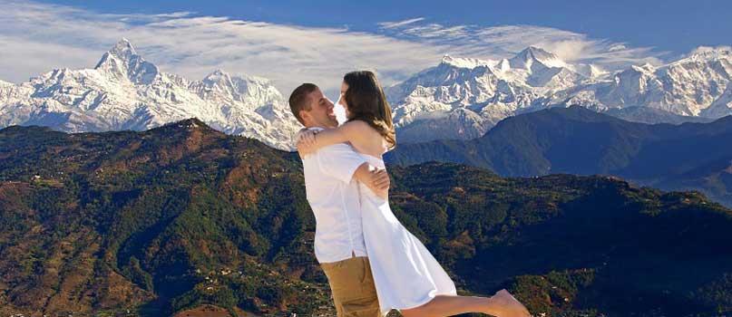 COUPLE TRAVEL NEPAL