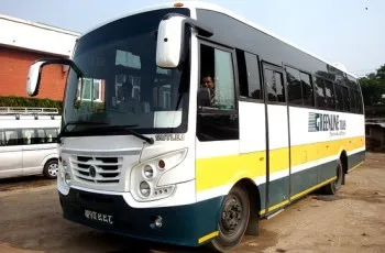  Drive to Kathmandu (1,400m)