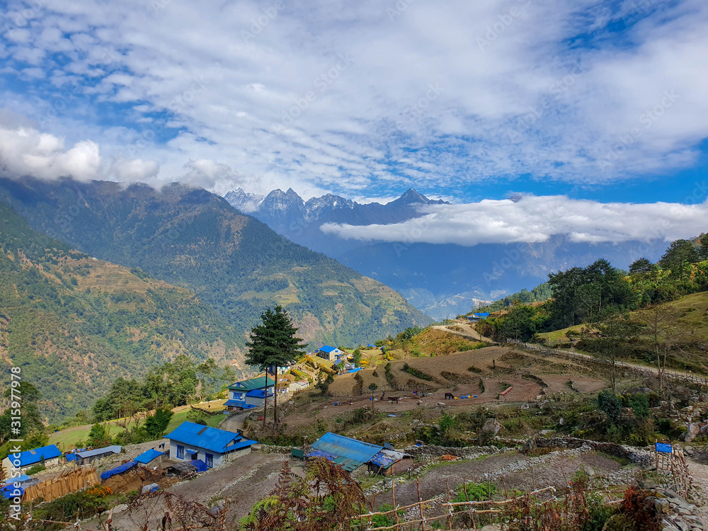 Junbesi to Nuntala (2,320m/7609ft)'