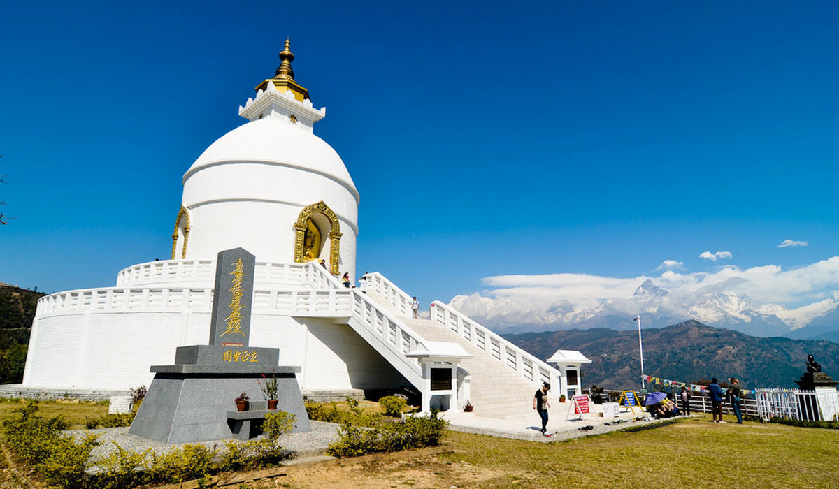 Morning boating on Fewa lake and Peace Stupa and to Sarankot.'