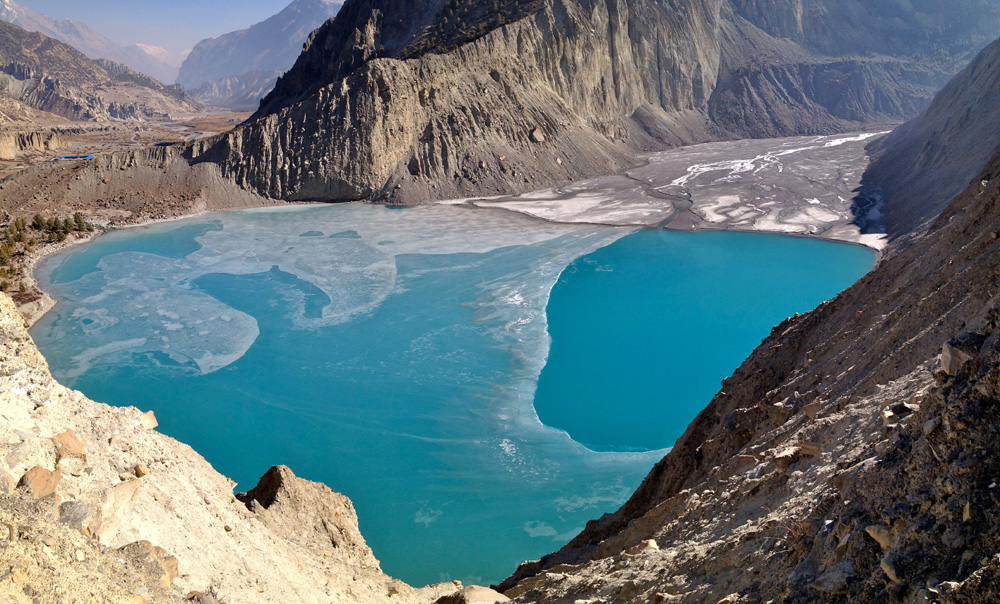 Rest in Manang village or day hike to the Gangapurna Glacier Lake'