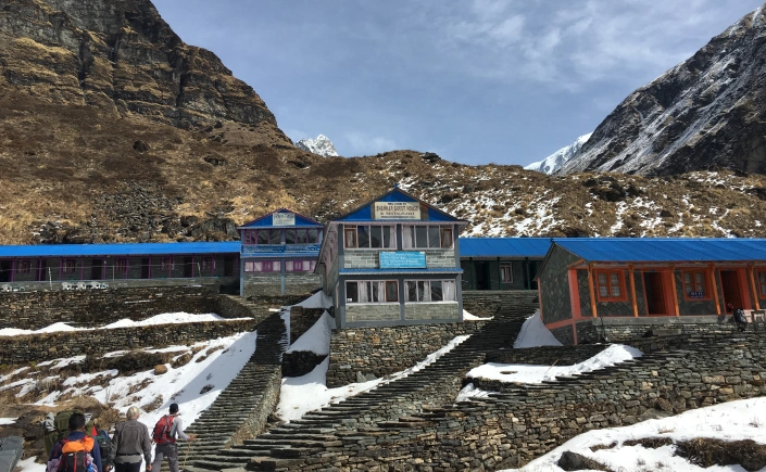 High Camp to Machhapuchhre Base Camp (MBC) 3700M / 4.5hrs walk / Overnight at mountain lodge'