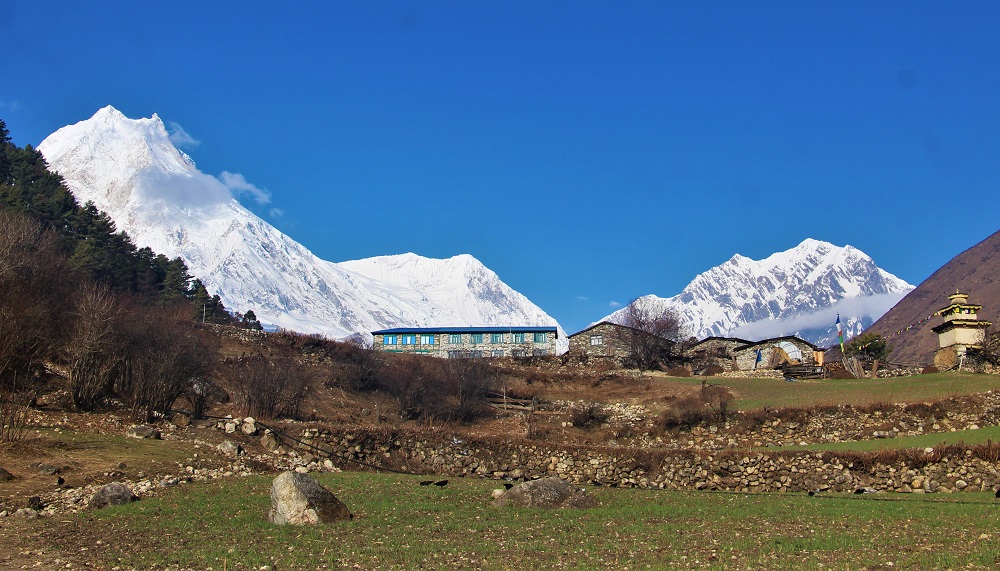 Trek to Lho (3180 m)'