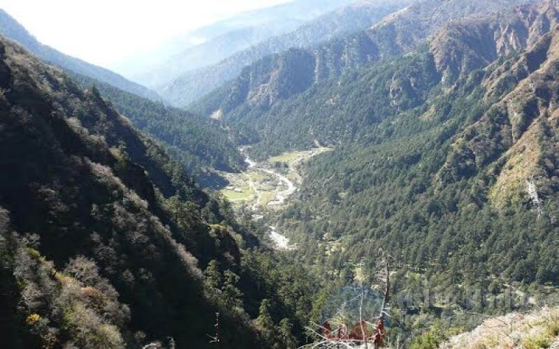 Pongsang pass to Somdang Phedi( 3300m)'