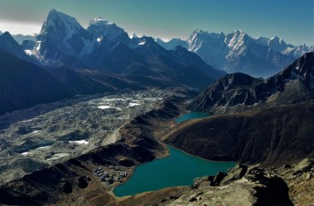 Trek Lungden to Gokyo via Renjo La 5430m'