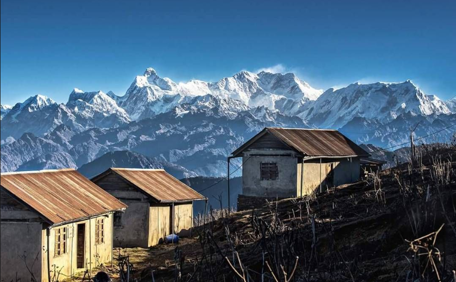 Trek from Ghunsa to Kambachen (4124m)'