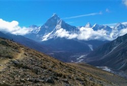 Trek Yak Kharka to Thorng Phedi