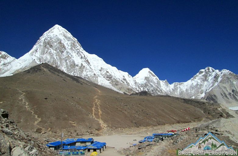 Trek from Lobuche to Gorakh shep(5,140m/16859ft)'