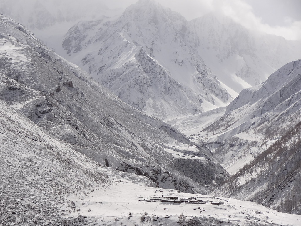 Trek to Chhokangparo (3010m)'