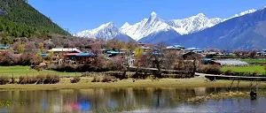 Tour Lhasa to Nying Tri.