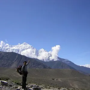 Trek Muktinath to Jomsom (2743 m).