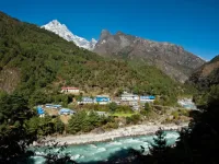 Trek to  Namche Bazaar(3,440m)