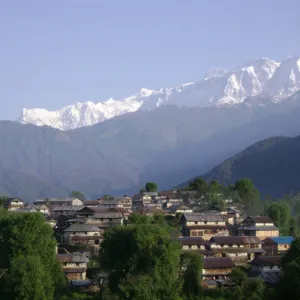 Trek to Ghale Gaon